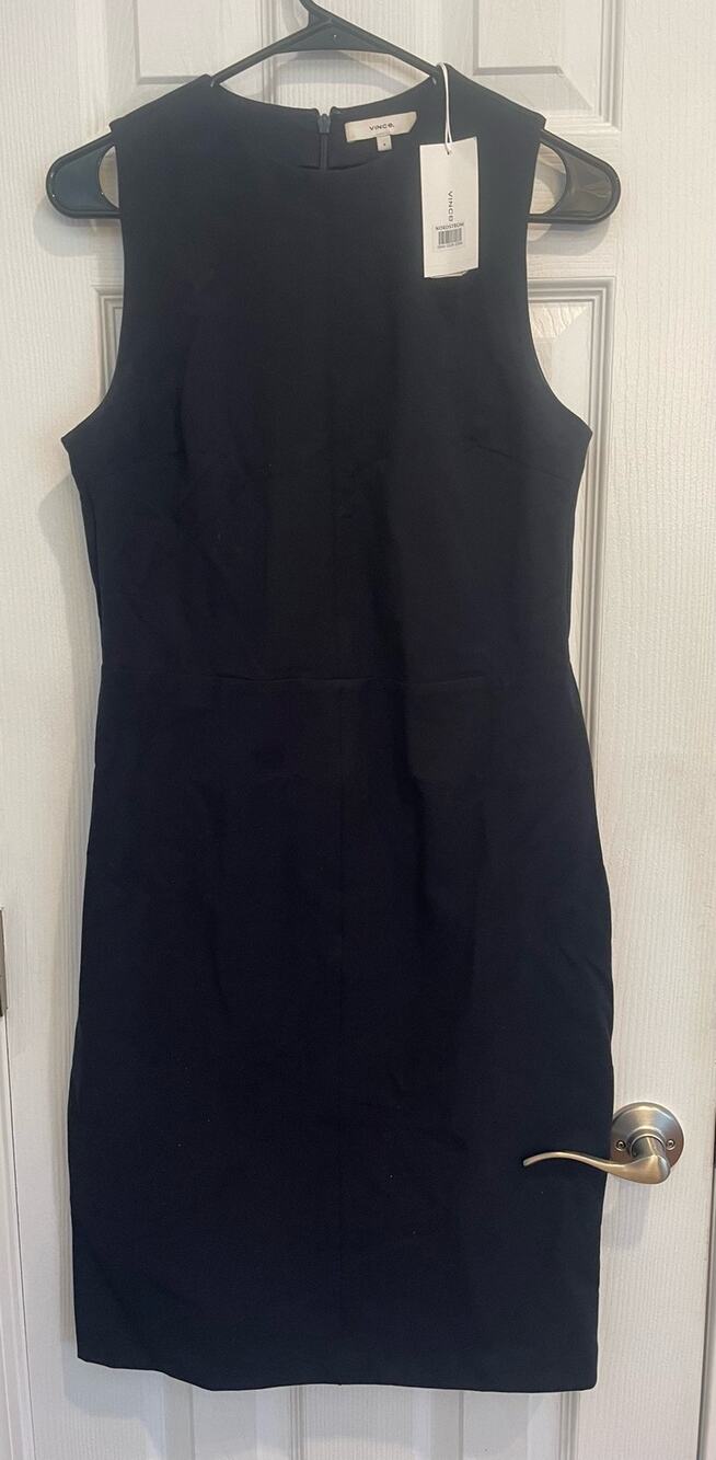 Vince Camuto Navy Sleeveless Shesth Dress, perfect for any occasion. A33